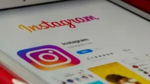 instagram messenger update not showing